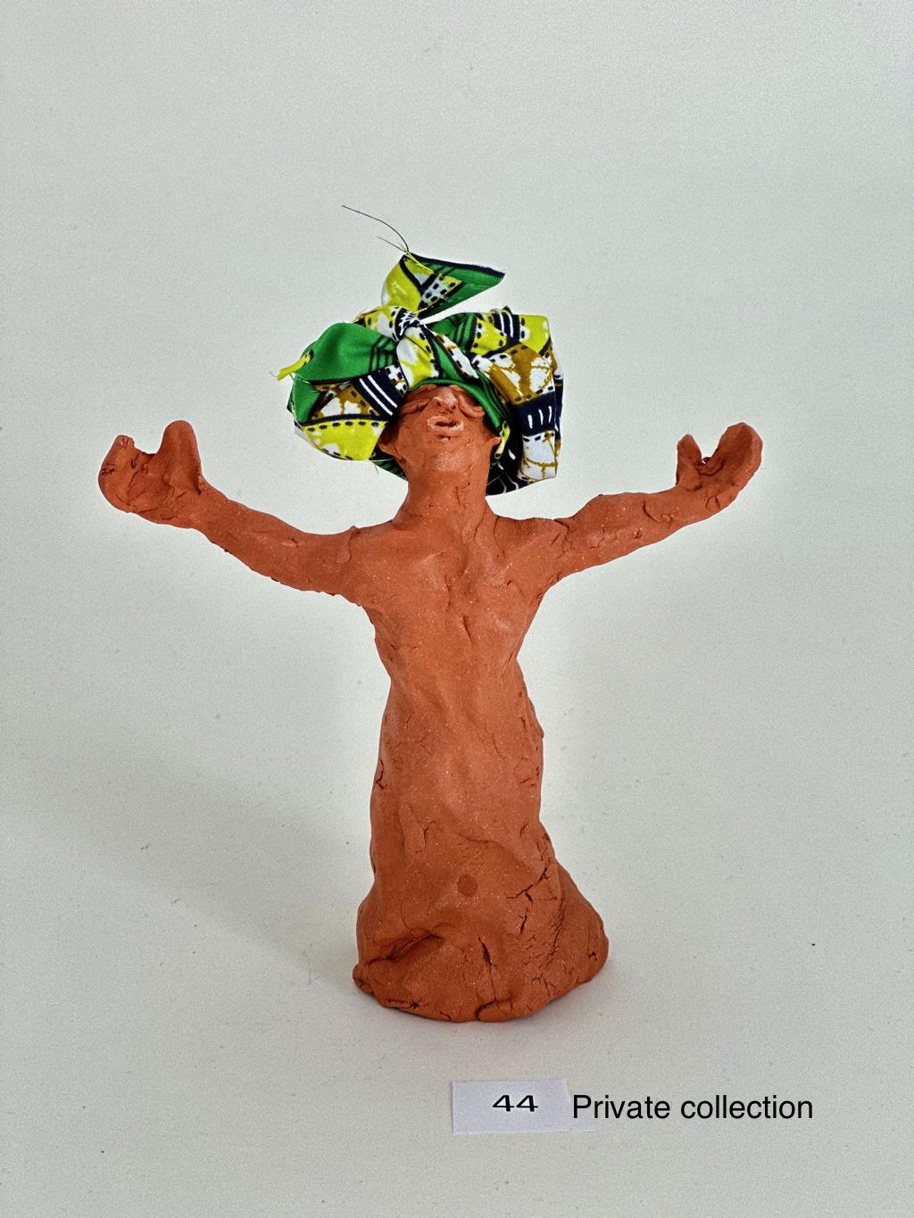 044