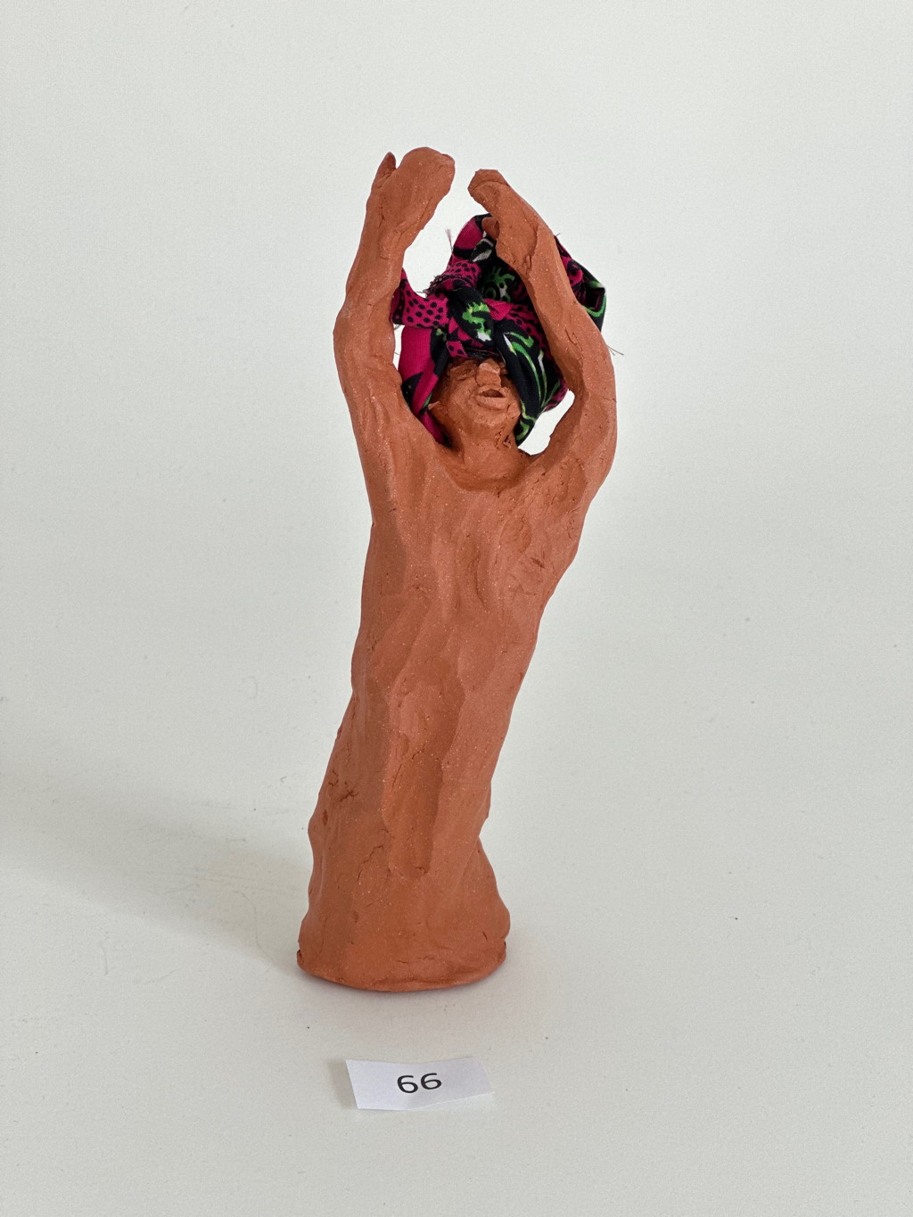 066