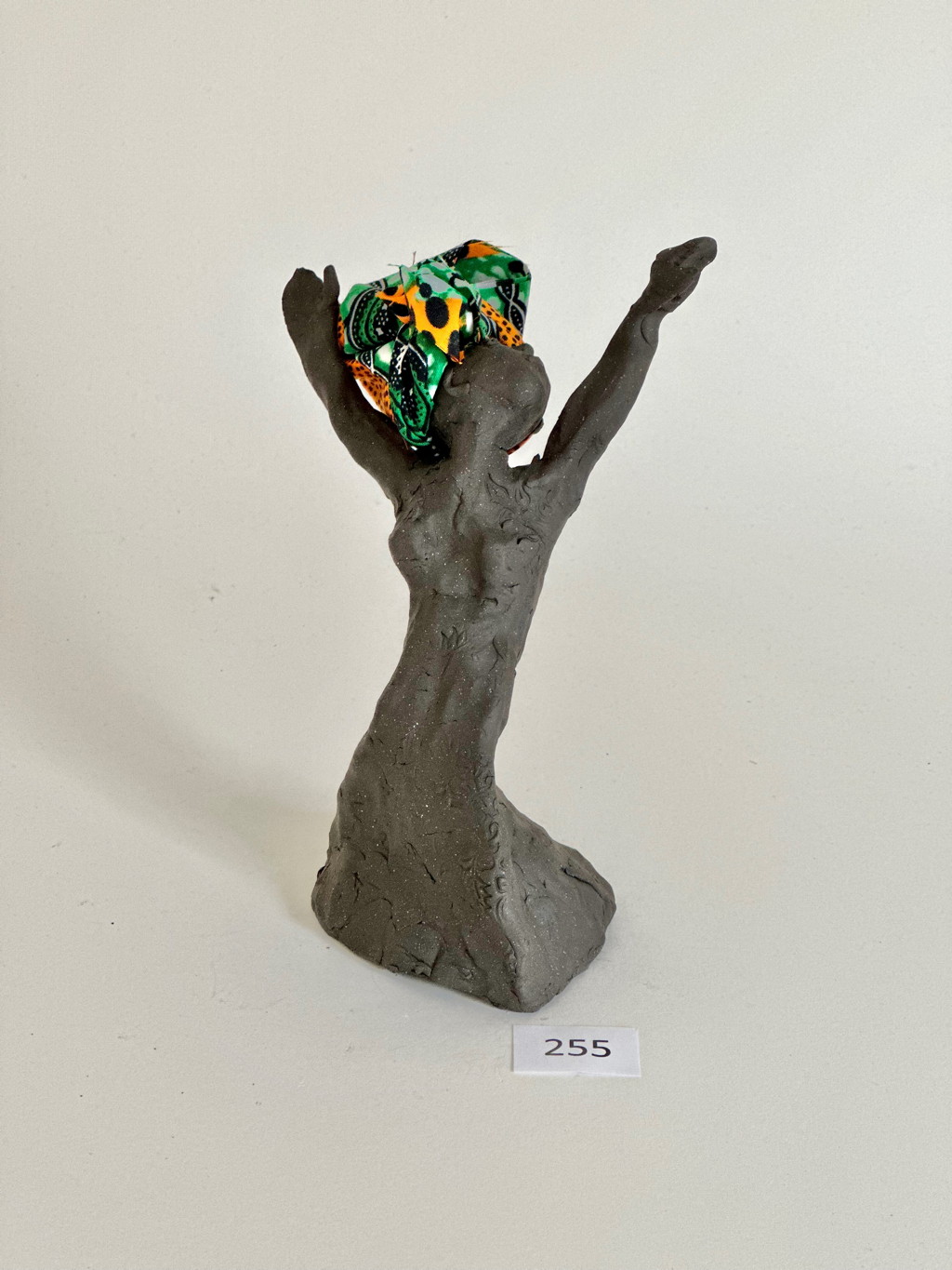 255